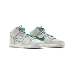 Dunk High SE 'First Use Green Noise