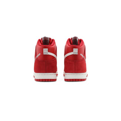 Dunk High SE 'First Use University Red