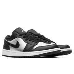 Women's 1 Low SE - Black/Metallic Silver