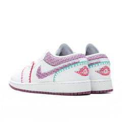 1 Low SE (GS) - White/Light Bordeaux/Rush Pink