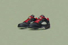 5 Retro Low SP x CLOT - Black/Classic Jade/Fire Red