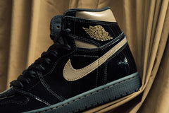 1 Retro High OG - Black/Metallic Gold