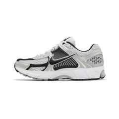 Air Zoom Vomero 5 'Metallic Silver Black