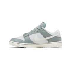Dunk Low 'Mica Green' (2023)