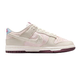 Dunk Low 'Valentine's Day' Women's (2026)