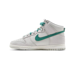 Dunk High SE 'First Use Green Noise