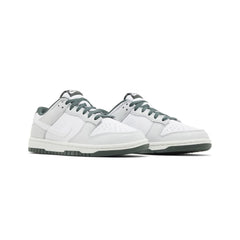 Dunk Low Retro SE Photon Dust 'Vintage Green' (2024)