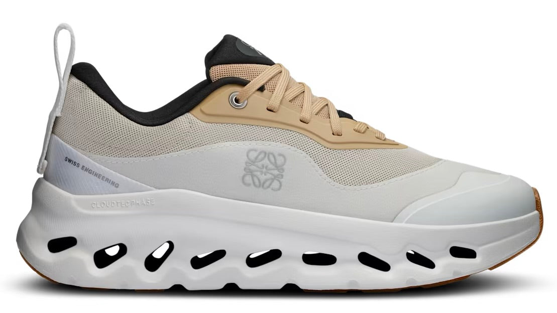 Running Cloudtilt 2 LOEWE Tan White