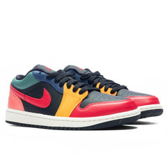Women's 1 Low SE - Black/Fire Red/Taxi