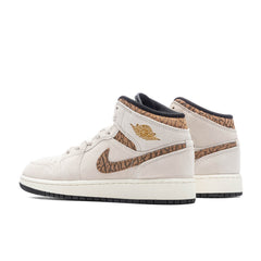1 Mid SE (GS) - Light Orewood Brown/Metallic Gold/White