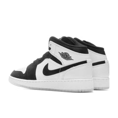 1 Mid SE (GS) - White/Black/Multi