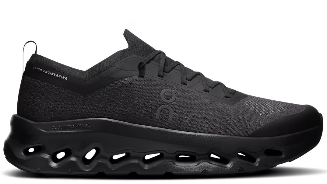 Running Cloudtilt Moon All Black