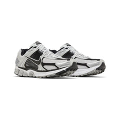 Air Zoom Vomero 5 'Metallic Silver Black