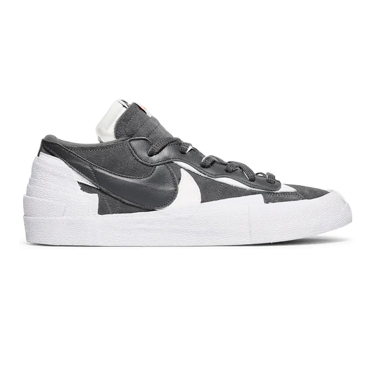 Blazer Low x Sacai 'Iron Grey
