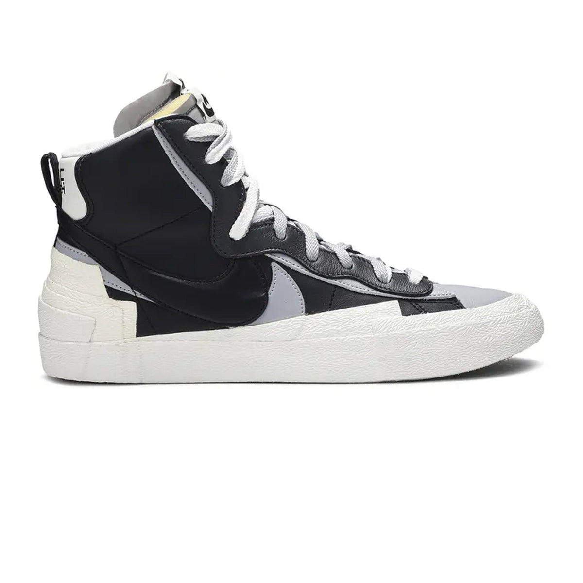 Blazer Mid x Sacai 'Black Grey