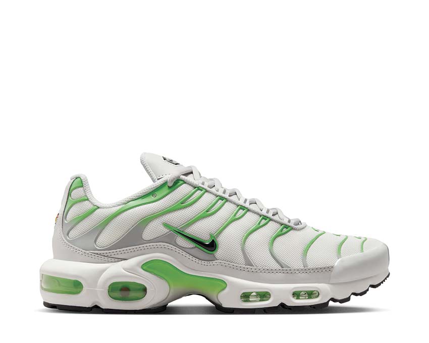 Air Max Plus W "Green Strike