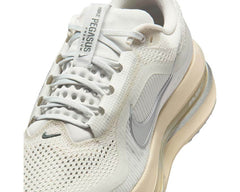 Pegasus Premium "Running Is Mental