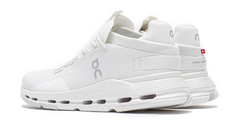Running Cloudnova 2 All White