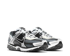 Zoom Vomero 5 SE SP Dark Grey